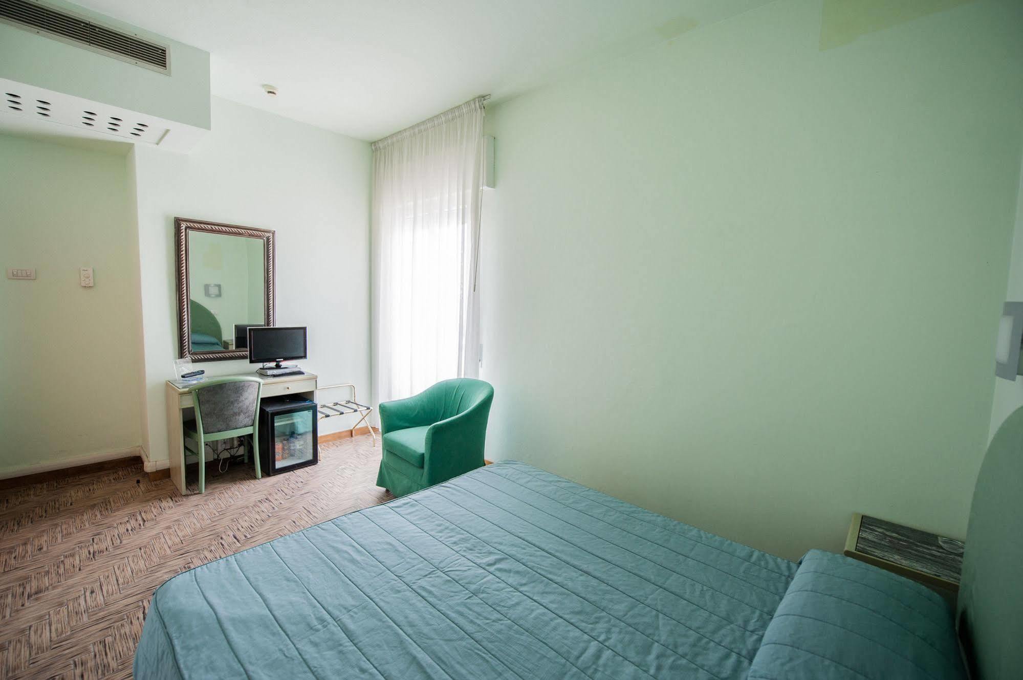 Alba Hotel Marina di Ravenna Exterior photo
